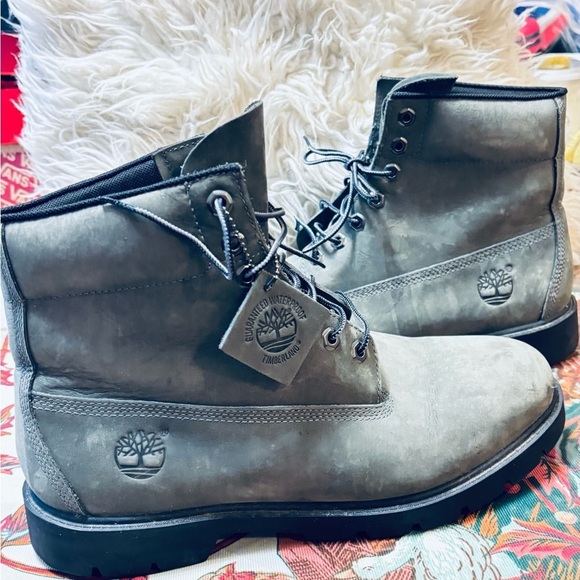 Timberland Men’s Classic 6” dark Green Nubuck waterproof Boots main image 5